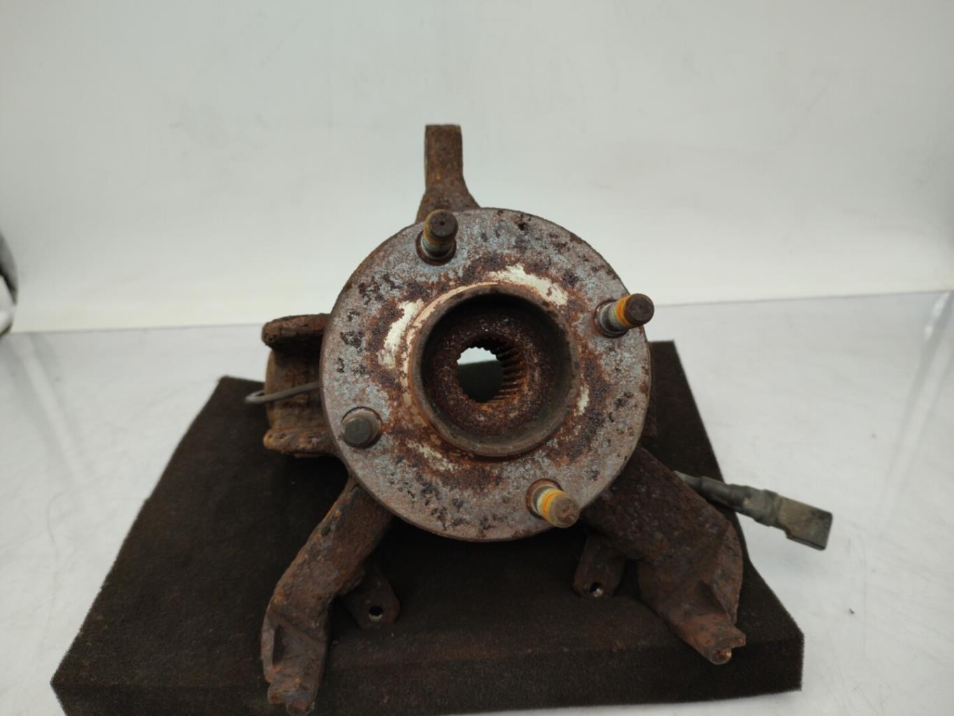 Fusee avant gauche FORD FOCUS 1 Diesel - 1