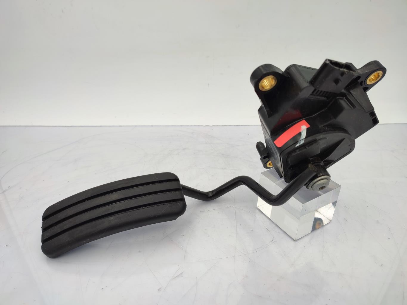 Pedale d'accelerateur RENAULT CLIO 3 PHASE 1 Diesel - 1