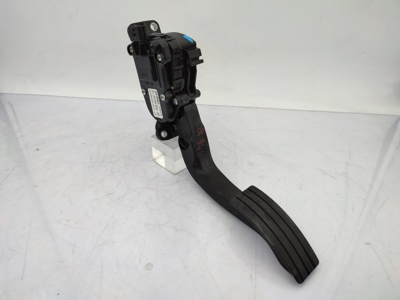 Pedale d'accelerateur RENAULT TWINGO 2 PHASE 1 Diesel - 1