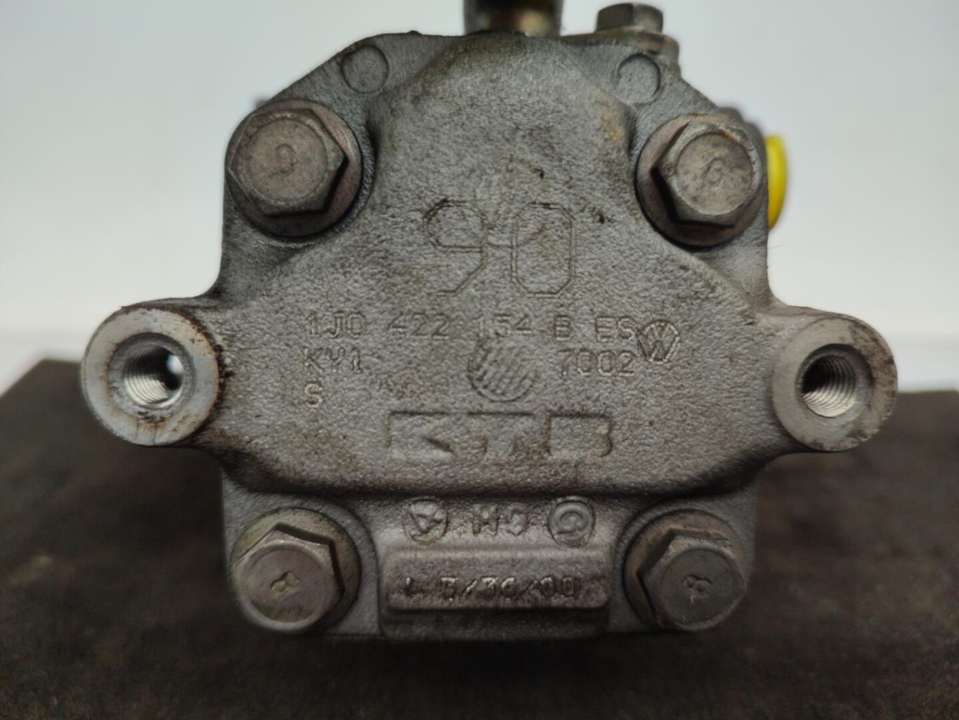 Pompa sterzo VOLKSWAGEN GOLF 4 Gasolina - 1
