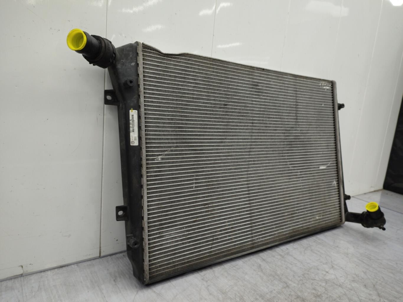 Radiateur eau AUDI A3 2 SPORTBACK PHASE 1 Diesel - 1