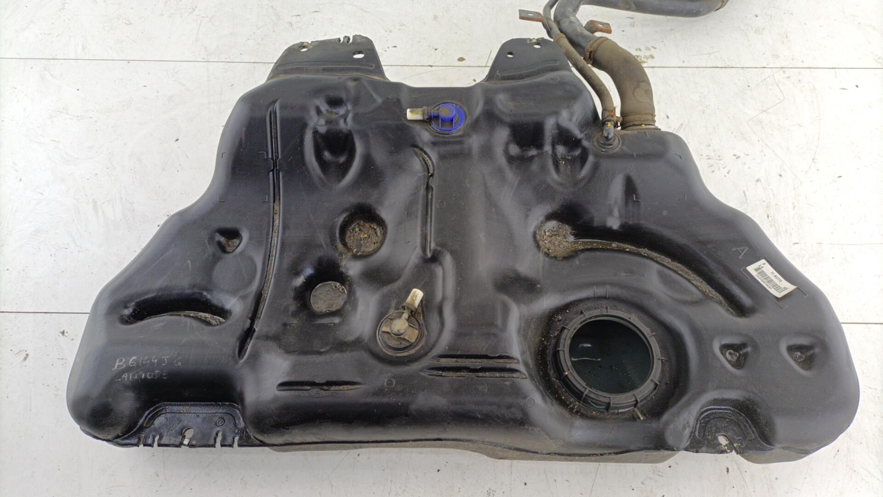 Reservoir RENAULT LATITUDE Diesel - 1