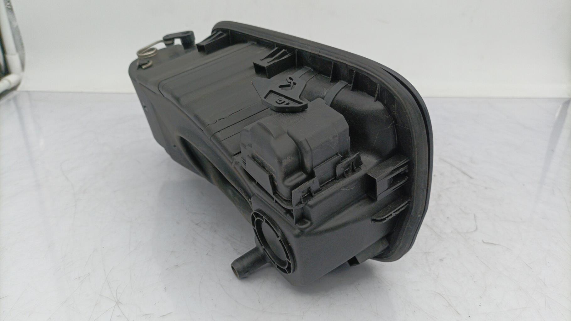 Sportello carburante MERCEDES CLASSE C 204 PHASE 1 BREAK Diésel - 1