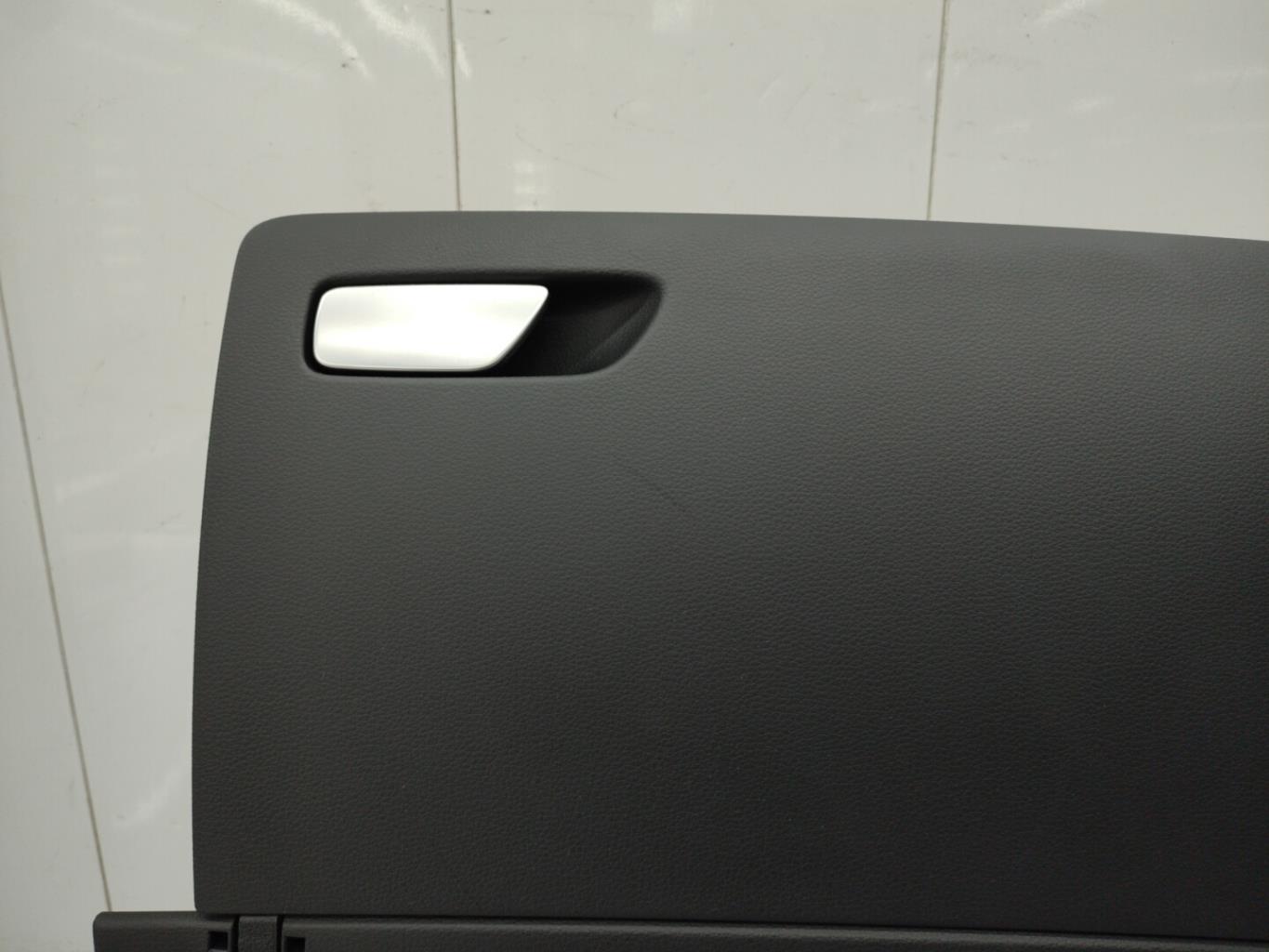 Boite a gants AUDI A3 3 SPORTBACK PHASE 1 Diesel - 1