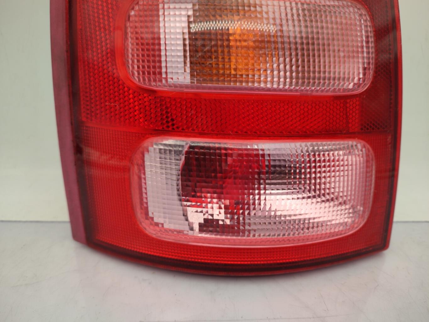 Fanale posteriore principale sinistro (luci) NISSAN MICRA 2 PHASE 4 Gasolina - 1