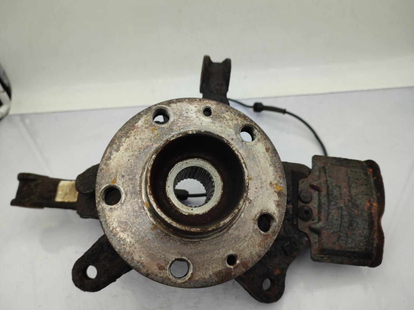 Fusee avant gauche RENAULT LAGUNA 3 PHASE 1 Diesel - 1