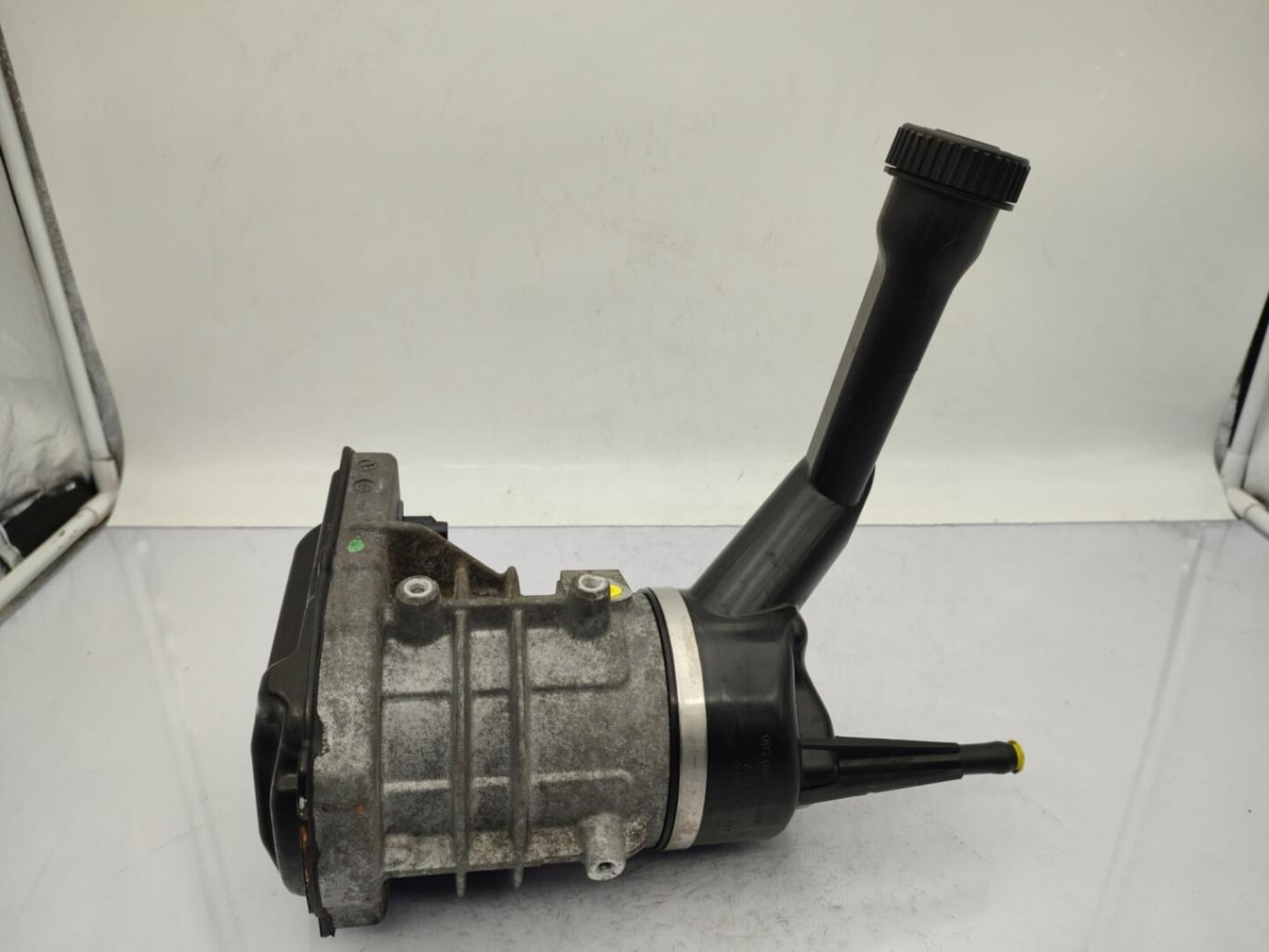 Pompe de direction CITROEN C4 PICASSO 1 Diesel - 1