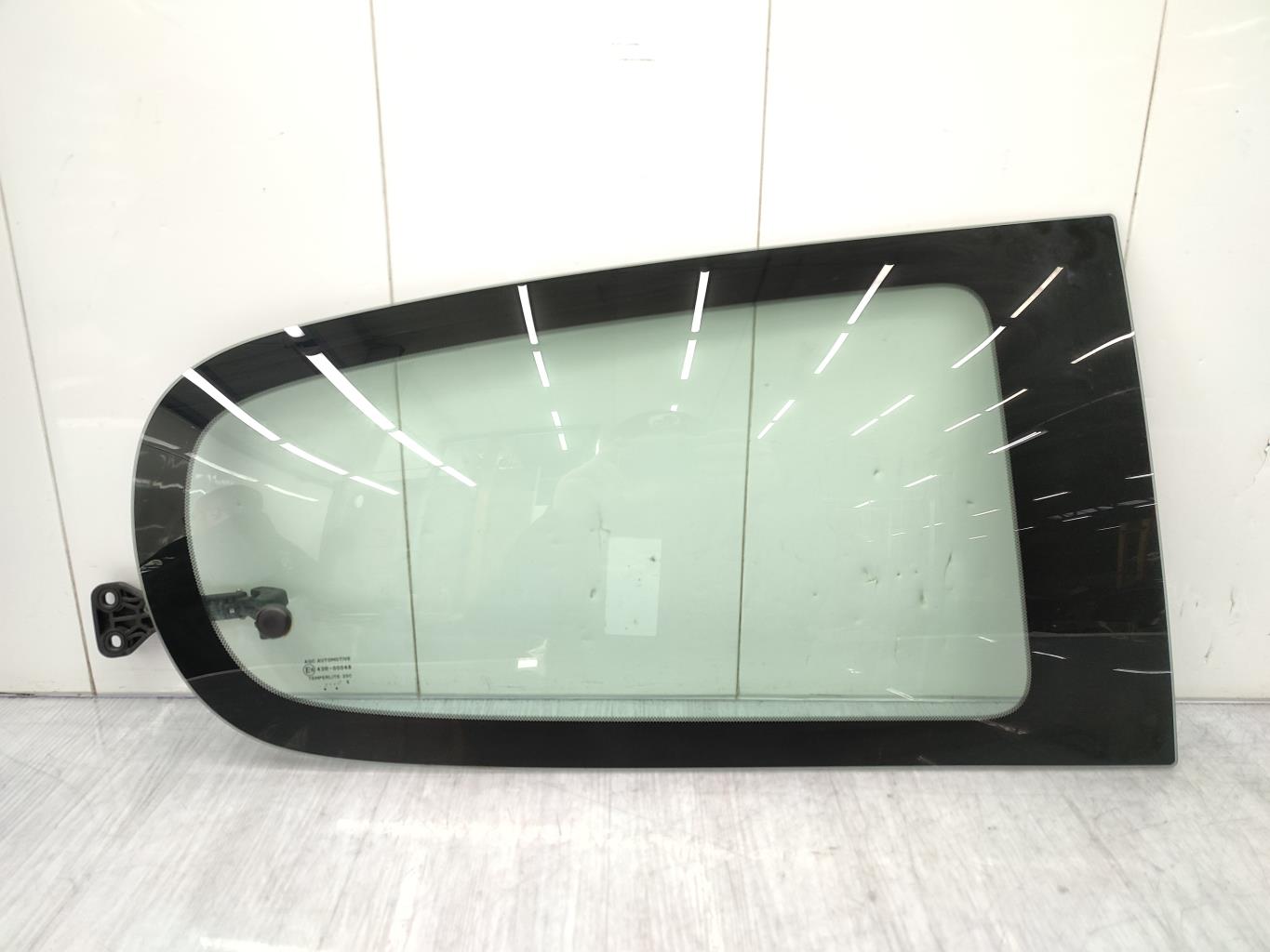 Vetro posteriore destro PEUGEOT 108 Gasolina - 1