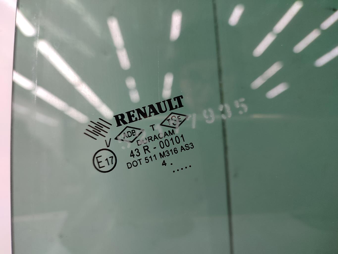 Vetro posteriore sinistro RENAULT CLIO 4 PHASE 1 Diésel - 1