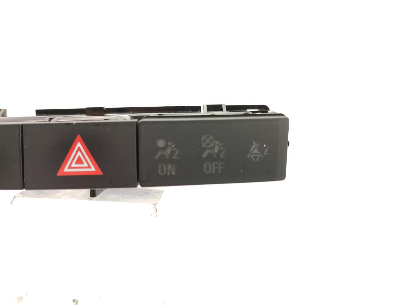 Bouton de warning OPEL ASTRA J PHASE 1 Diesel - 1
