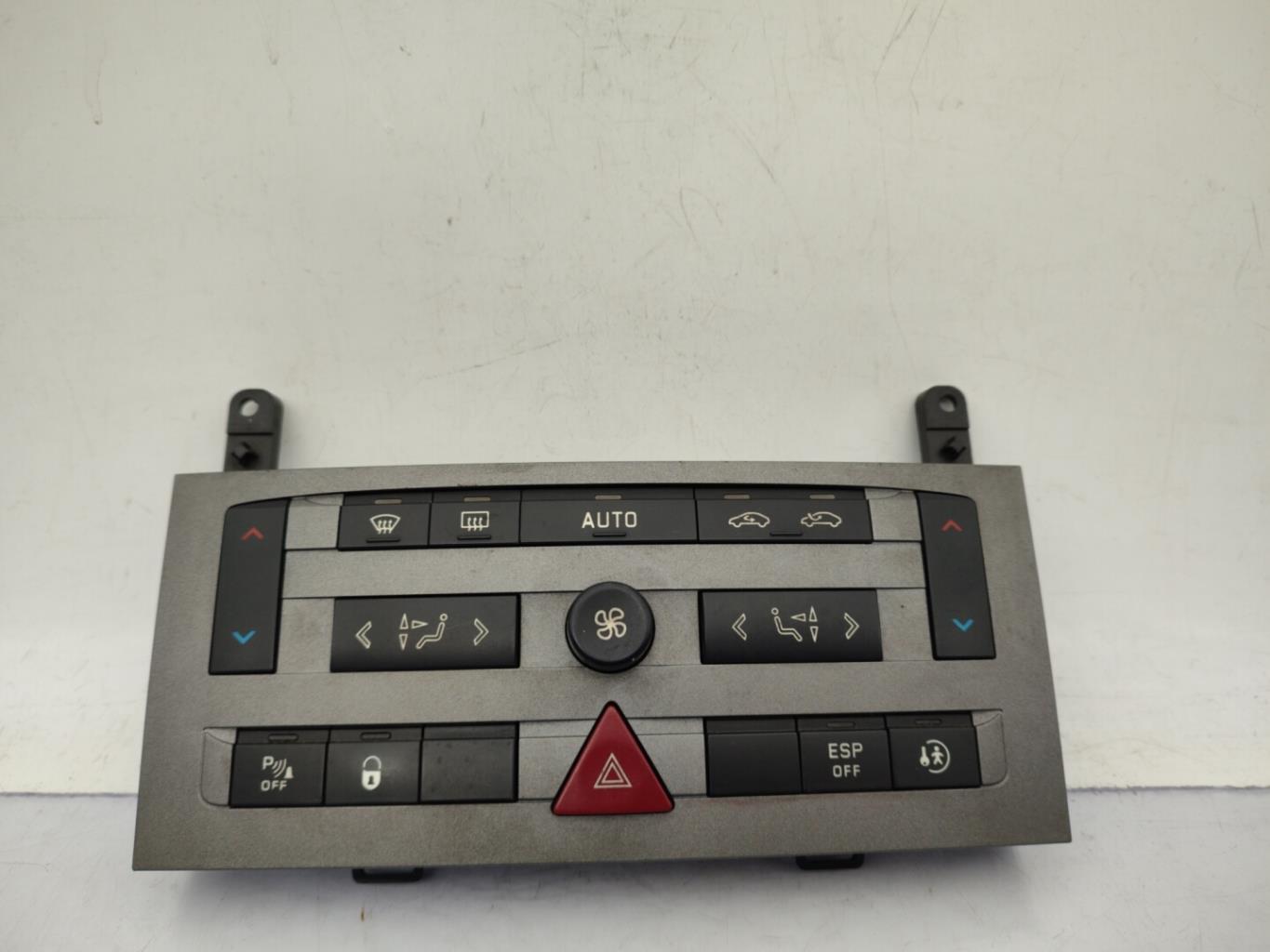 Commande chauffage PEUGEOT 407 PHASE 1 Diesel - 1