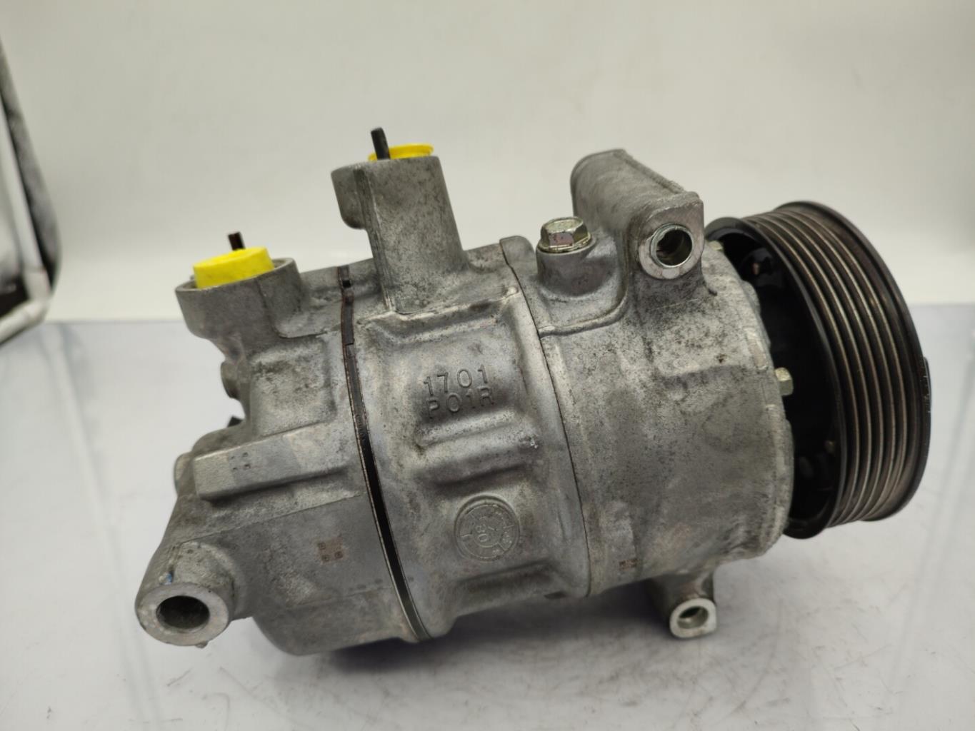Compressore clima VOLKSWAGEN PASSAT 5 BREAK Diésel - 1