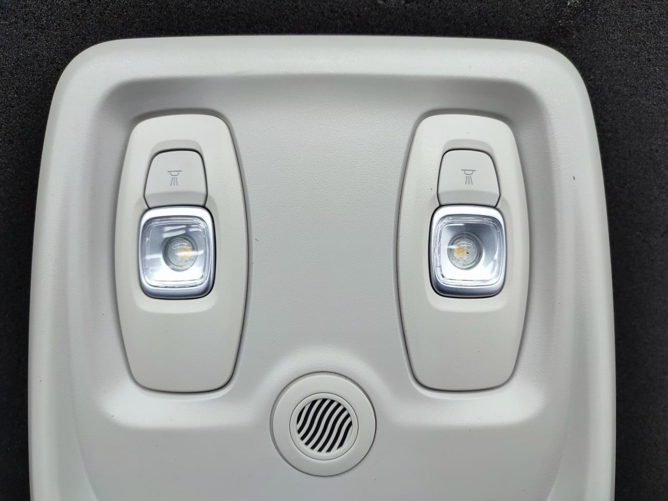 Eclairage de plafonnier RENAULT CAPTUR 1 PHASE 2 Essence - 1