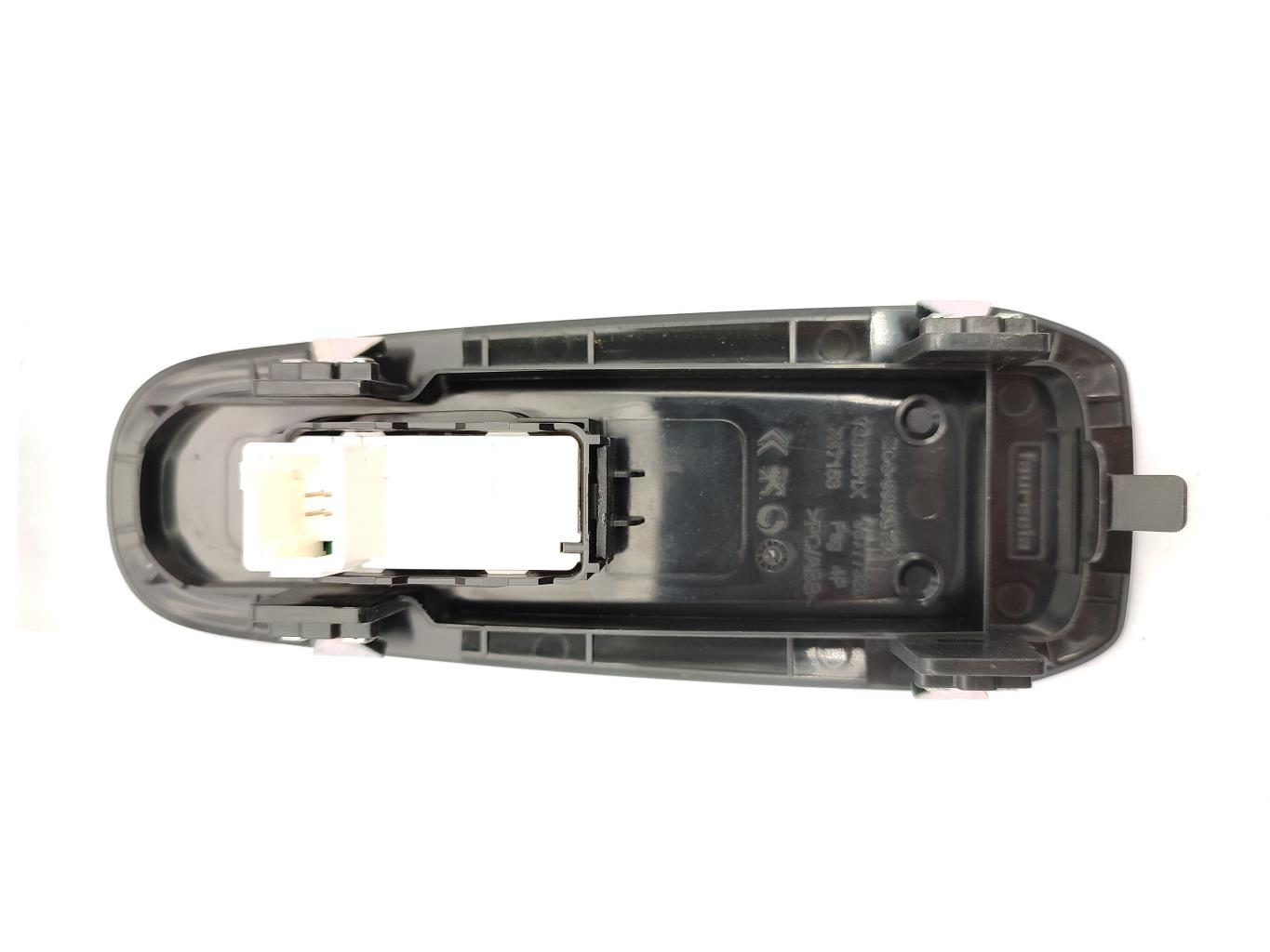 Interruttore lavacristalli anteriore destro PEUGEOT 308 2 SW PHASE 1 BREAK Gasolina - 1