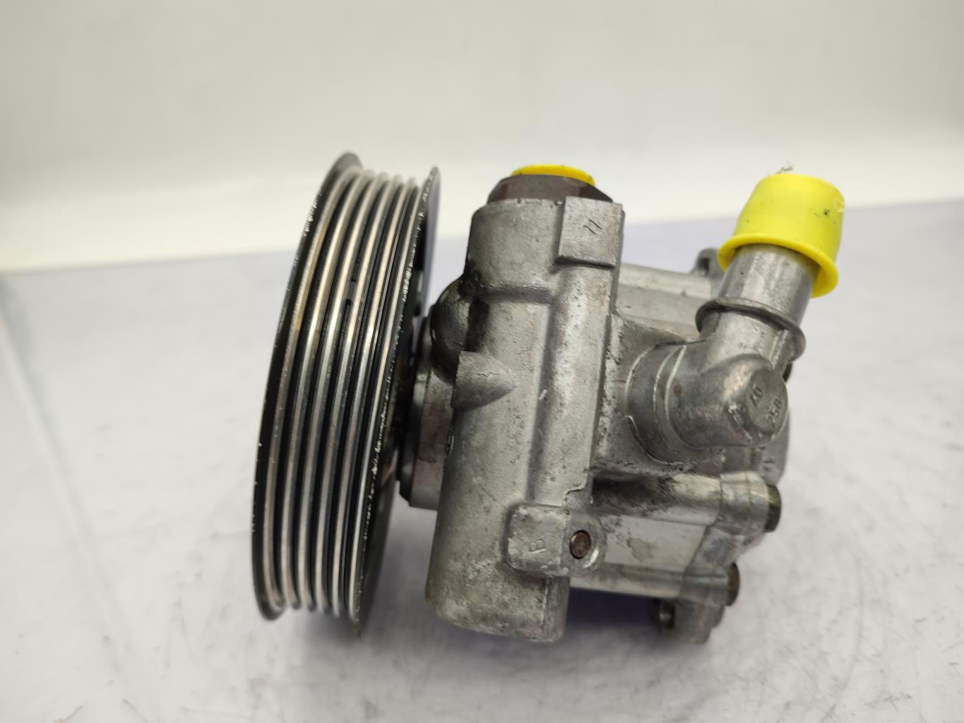 Pompe de direction AUDI A4 2 PHASE 1 Diesel - 1