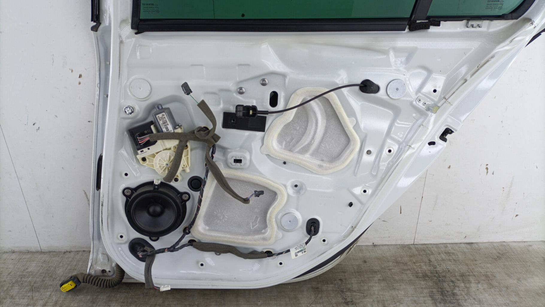 Portiera posteriore destra RENAULT MEGANE 3 PHASE 1 BREAK Diésel - 1