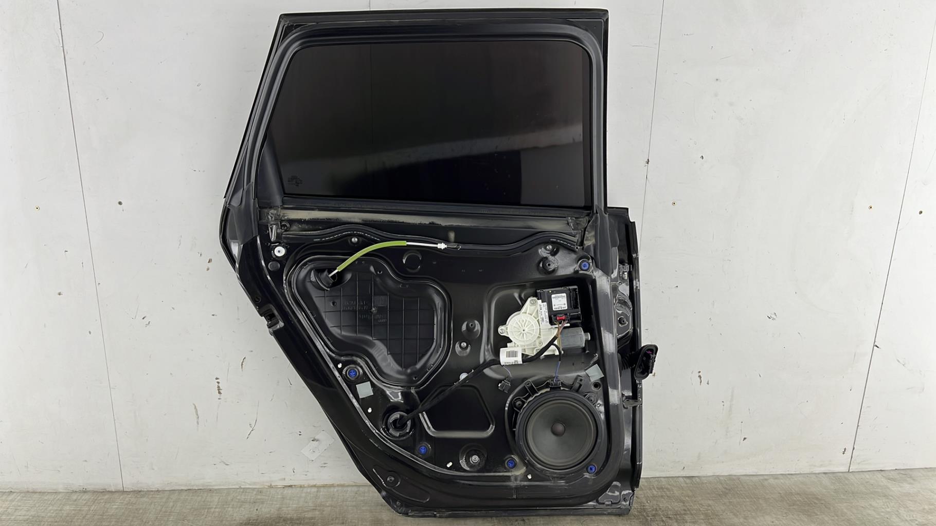 Puerta trasera izquierda AUDI A3 2 SPORTBACK PHASE 2 Diésel - 1