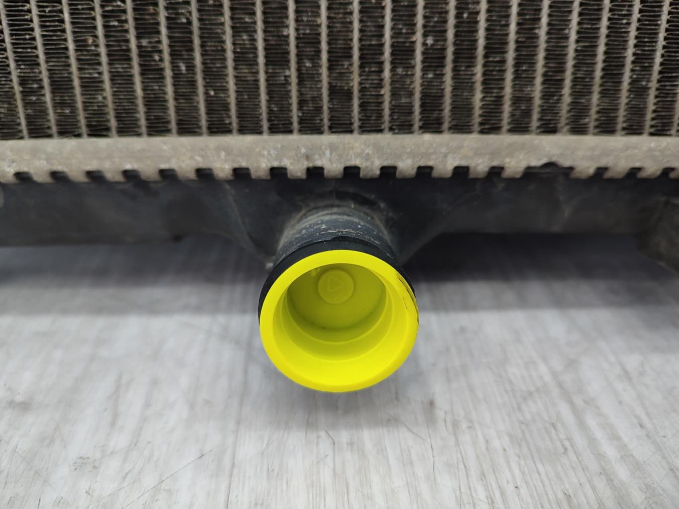 Radiateur eau PEUGEOT 207 PHASE 1 Diesel - 1