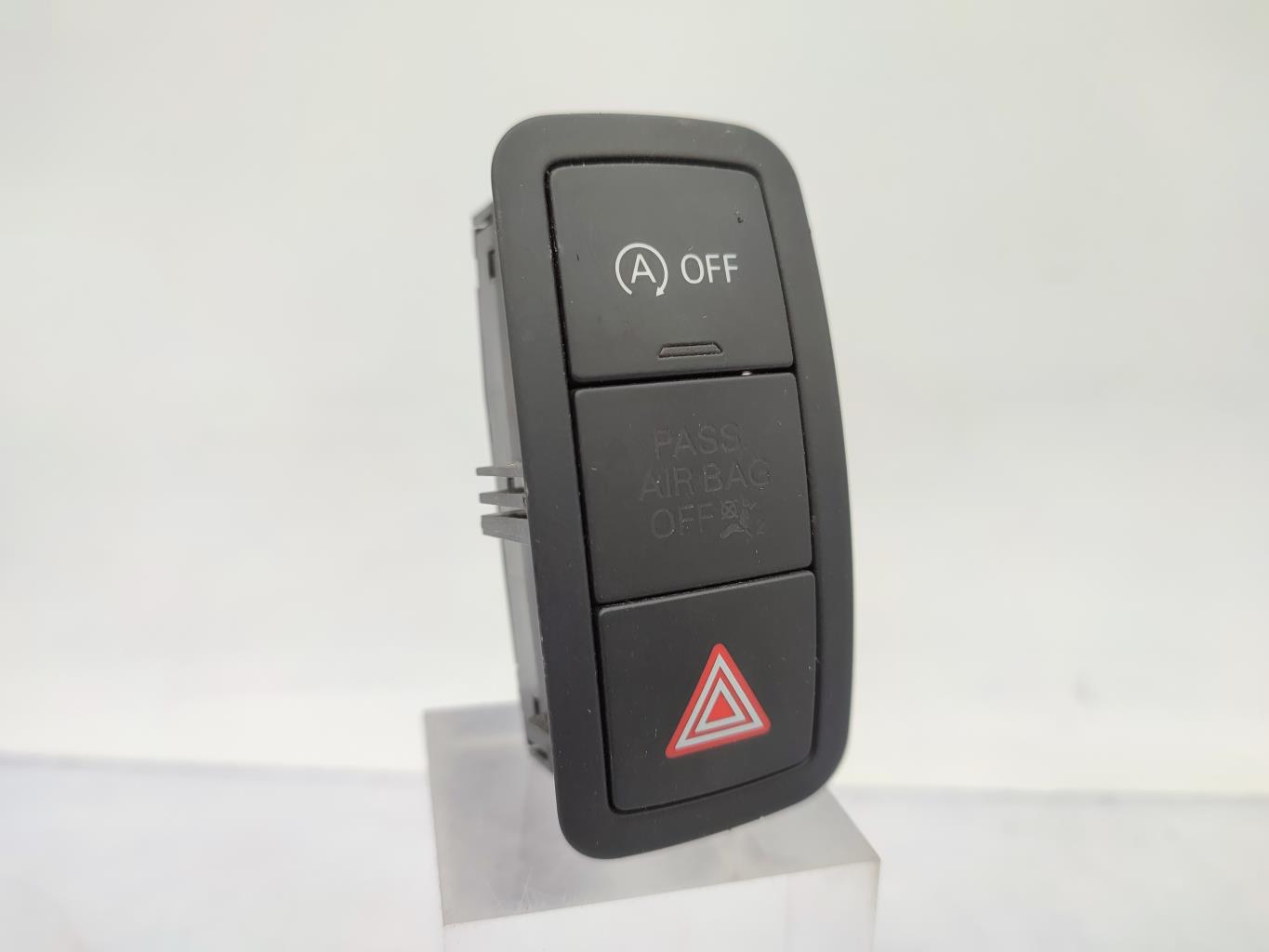 Bouton de warning AUDI A1 1 PHASE 1 Essence - 1