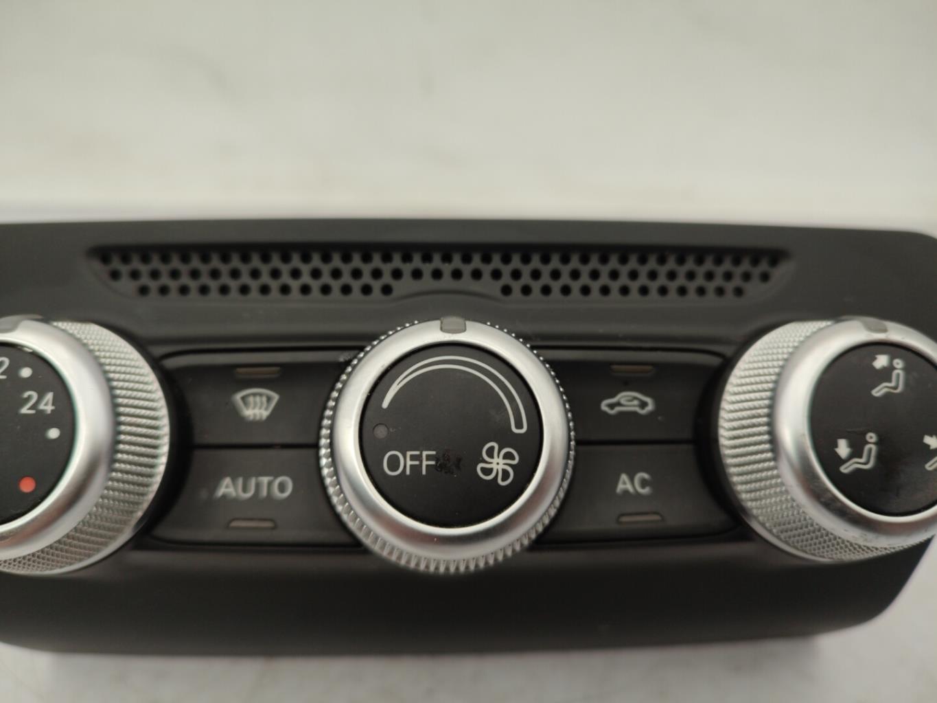 Commande chauffage AUDI A1 1 PHASE 1  - 1