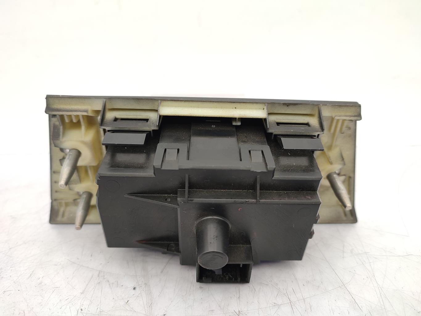 Commande de phare BMW SERIE 3 E90 PHASE 1 Diesel - 1