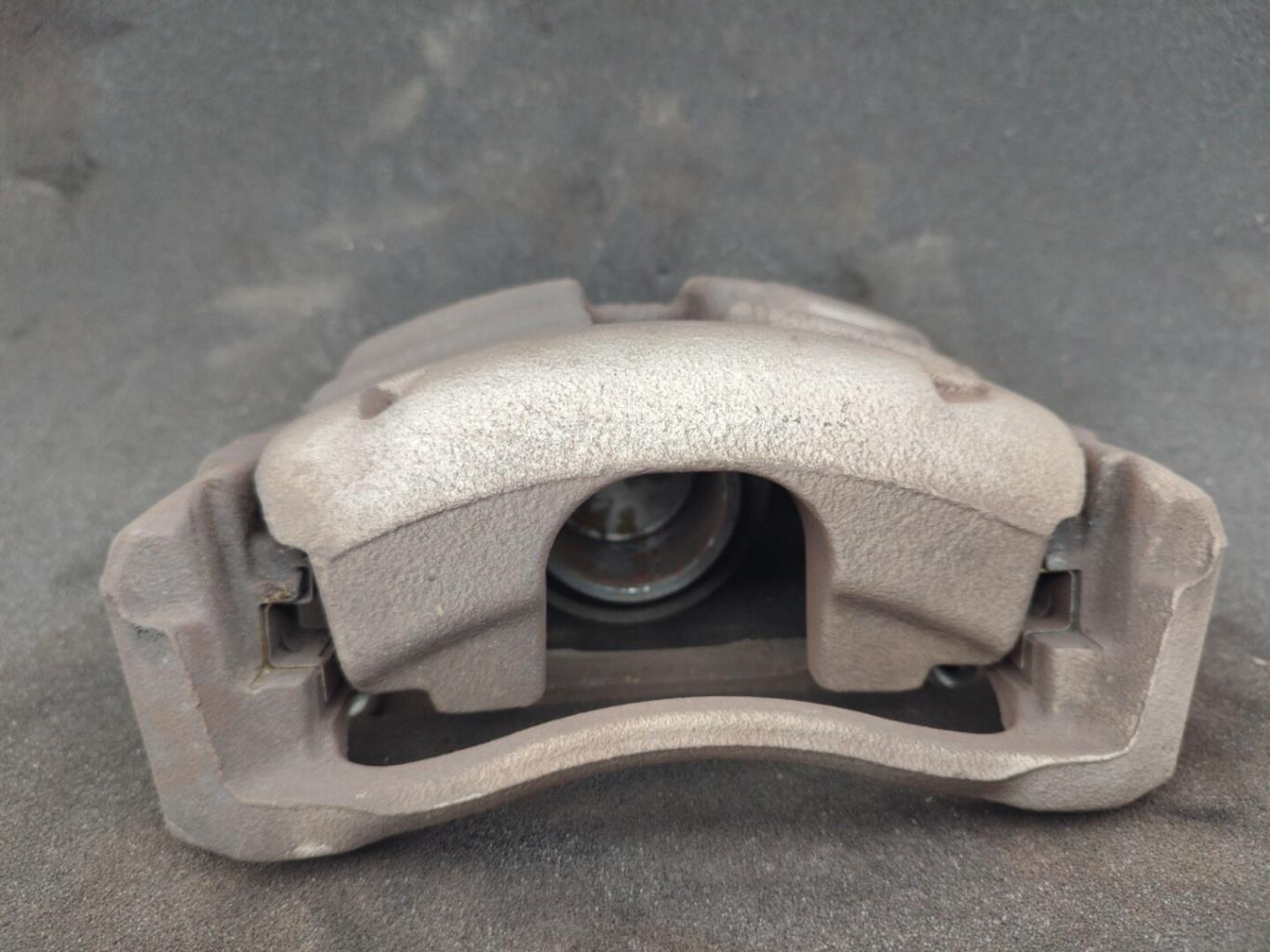 Pinza freni anteriore sinistra PEUGEOT 308 2 PHASE 1 Diésel - 1