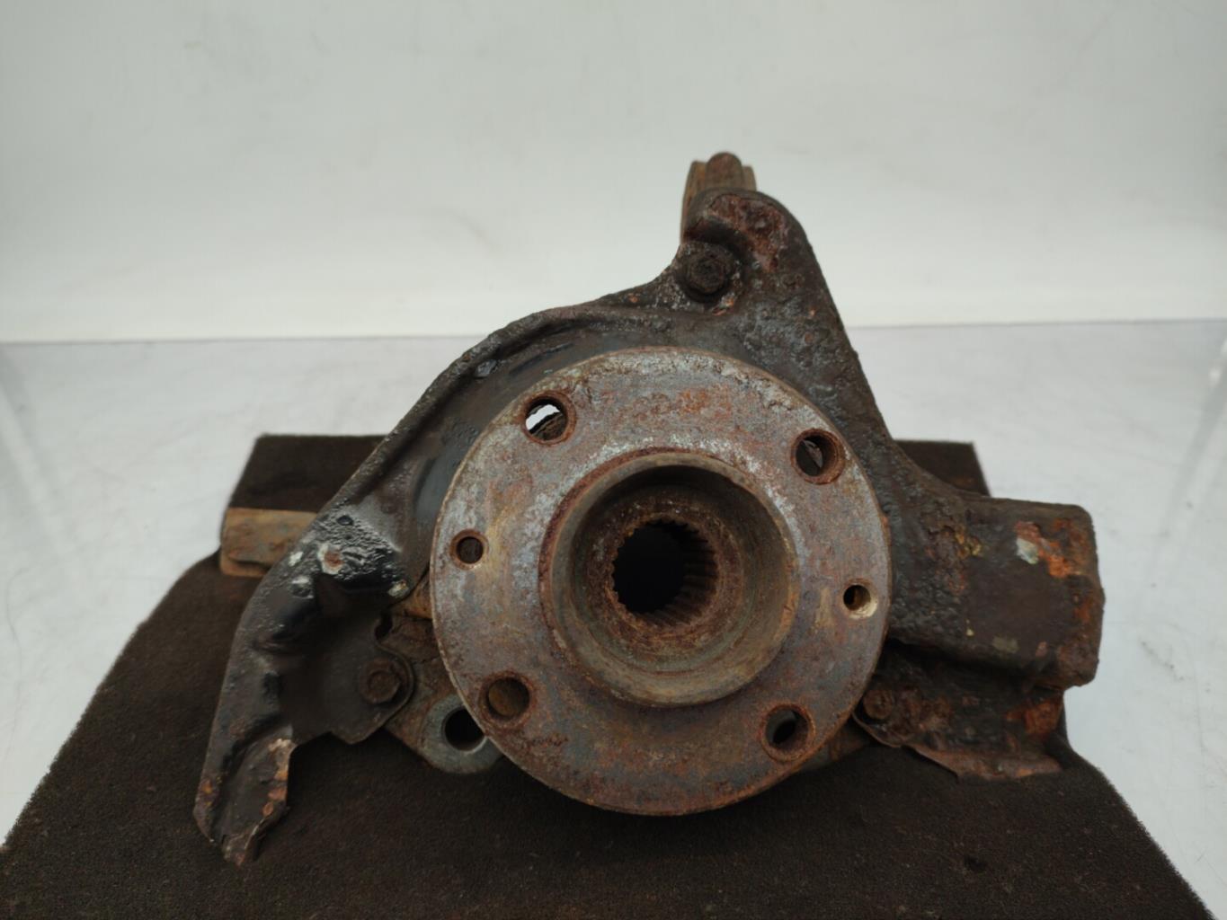 Fusee avant gauche FIAT STILO Diesel - 1