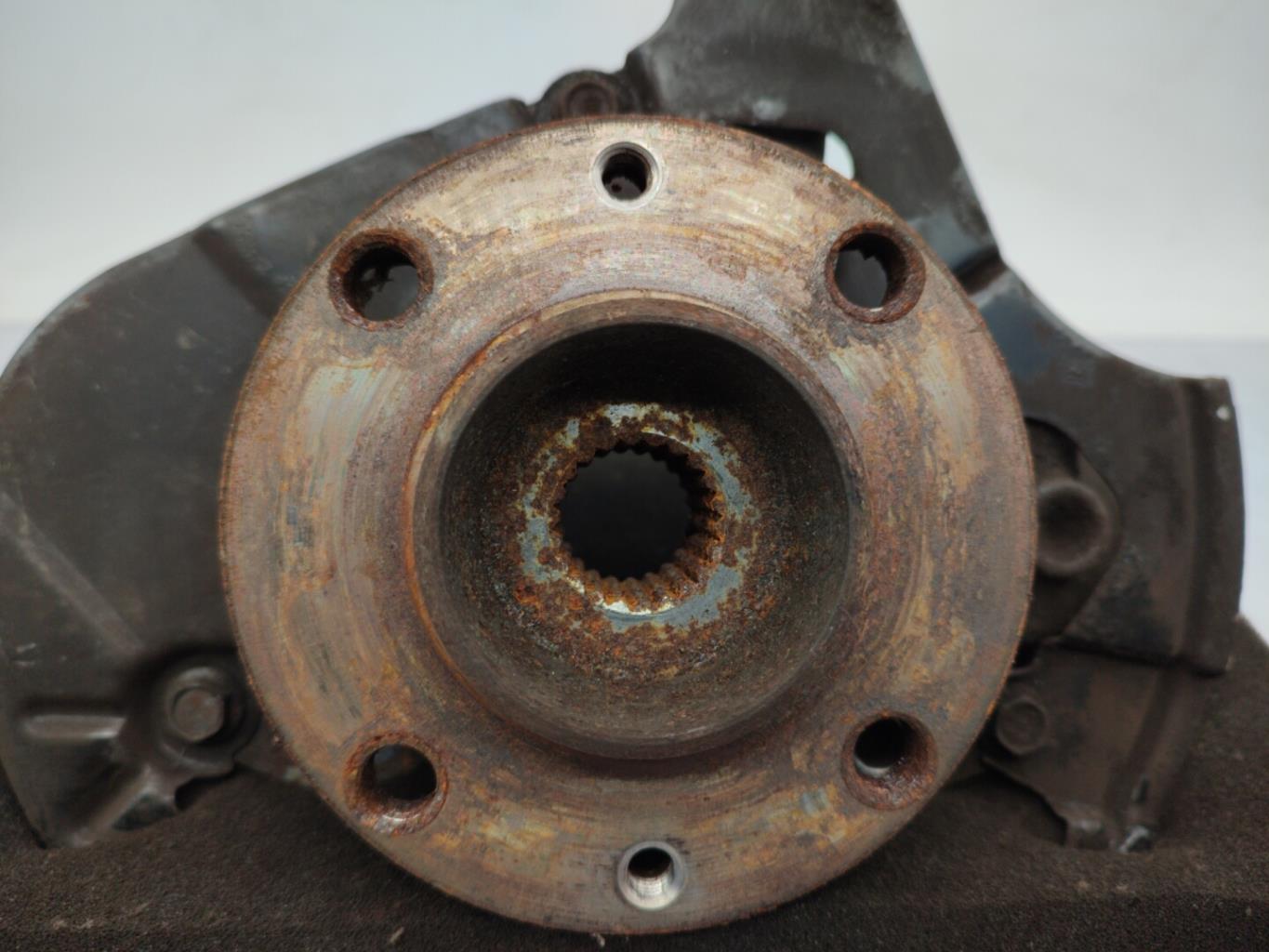 Fusee avant gauche FIAT PANDA 2 PHASE 2 Essence - 1