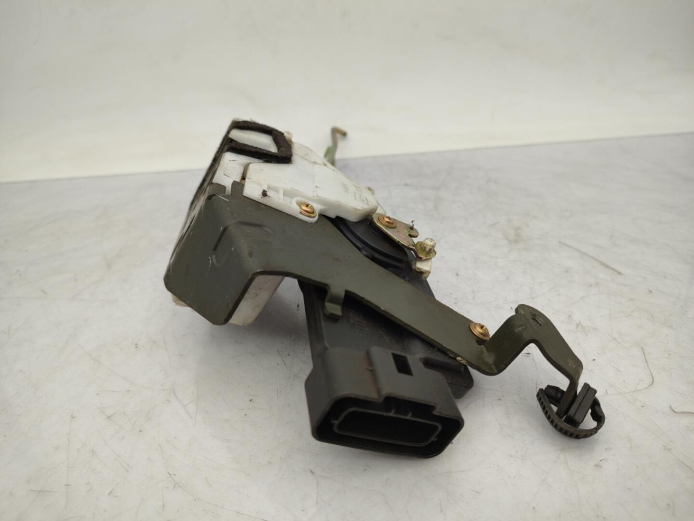 Serrure avant gauche SUZUKI IGNIS 2 Diesel - 1