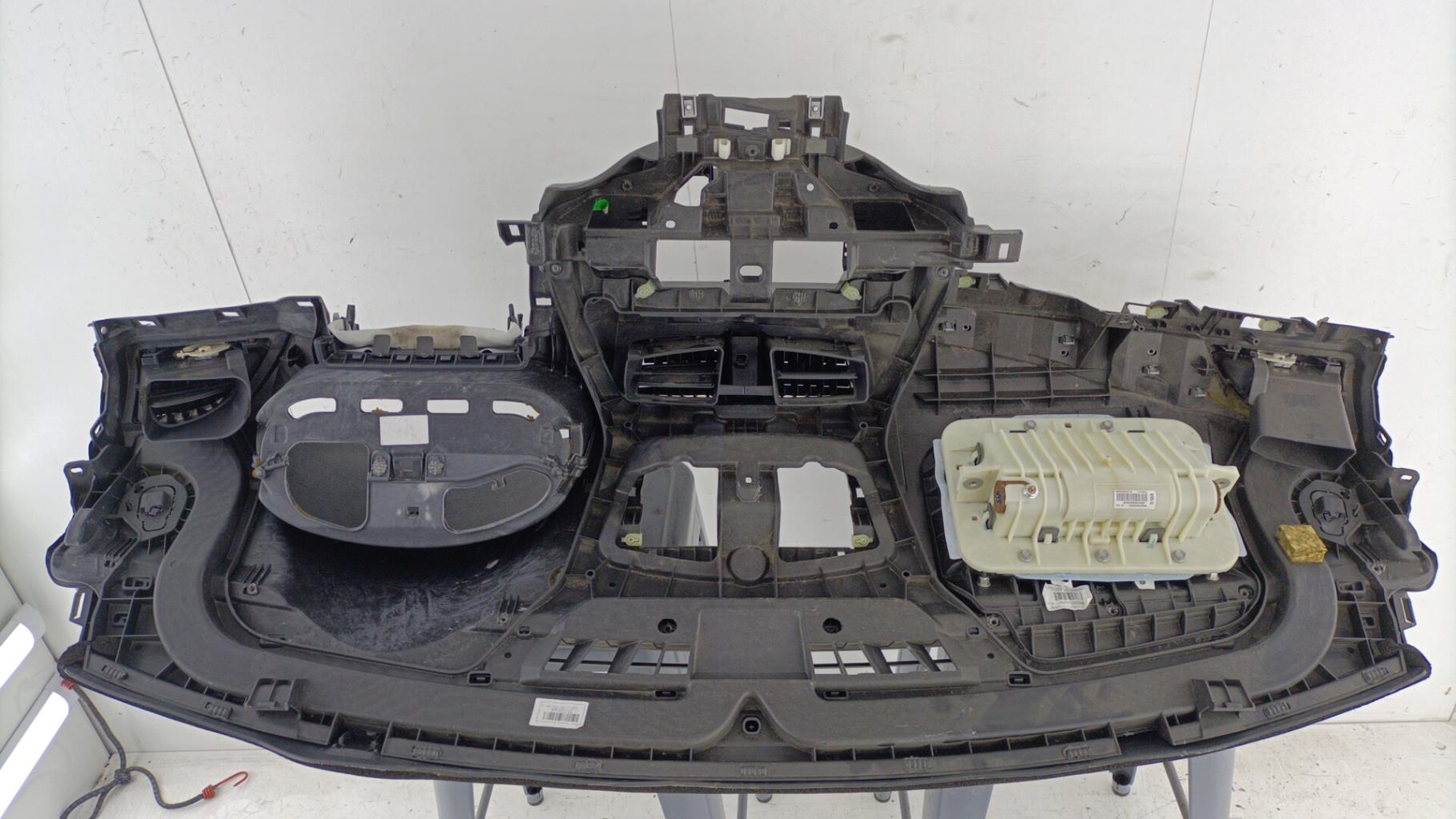 Tableau de bord RENAULT MEGANE 3 PHASE 1 Diesel - 1