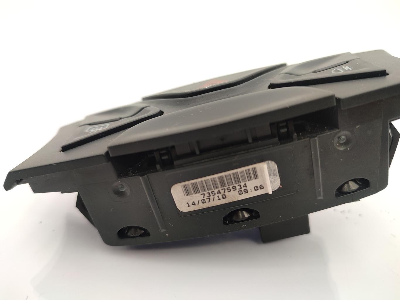 Bouton de warning FORD KA 2 PHASE 2 Essence - 1