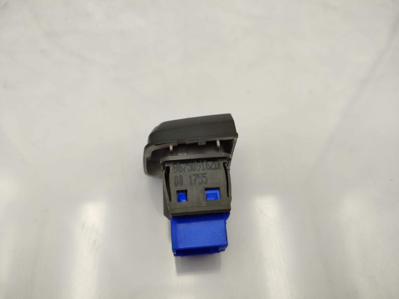 Bouton de warning PEUGEOT 208 1 PHASE 2 Diesel - 1