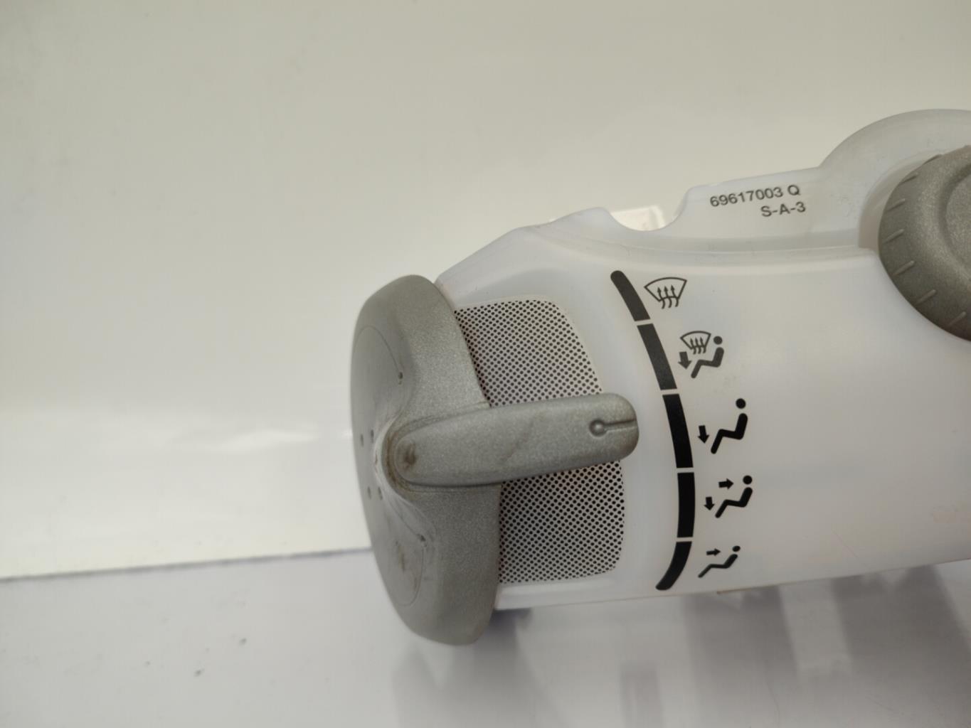 Commande chauffage PEUGEOT 107 PHASE 1 Essence - 1