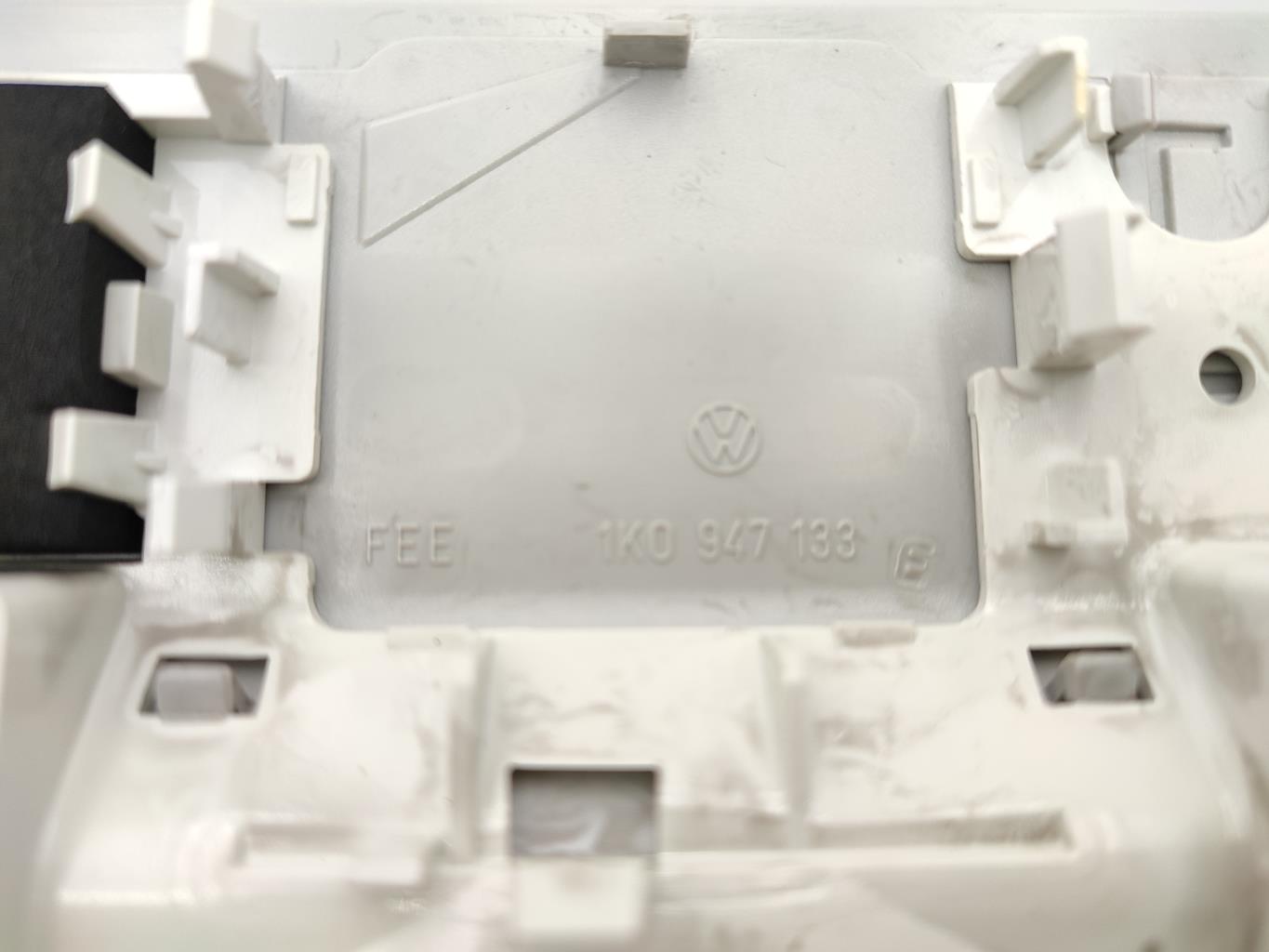 Eclairage de plafonnier VOLKSWAGEN GOLF PLUS PHASE 1 Essence - 1
