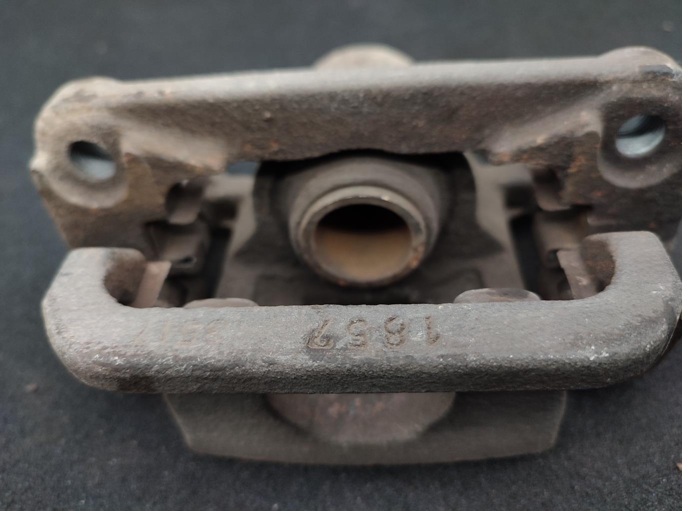Pinza freni posteriore sinistra NISSAN QASHQAI 1 PHASE 1 Diésel - 1