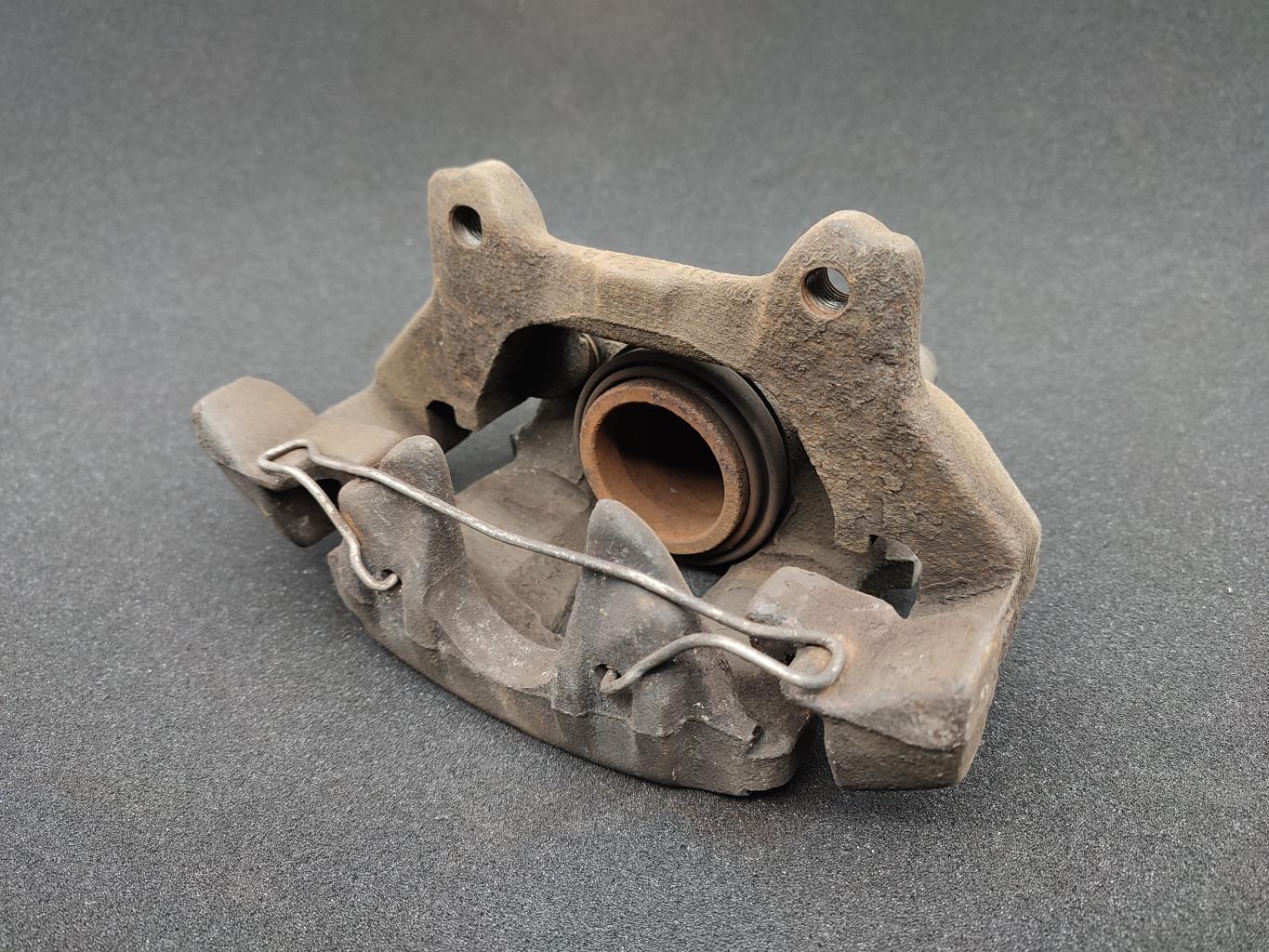 Pinza freni anteriore sinistra ALFA ROMEO GT COUPE Diésel - 1