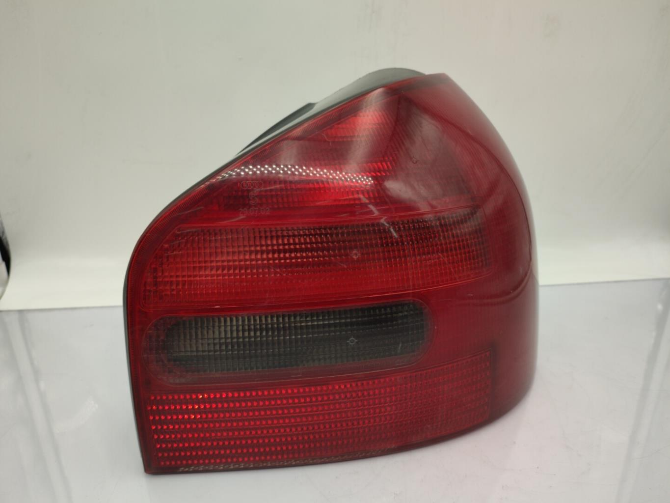 Fanale posteriore principale destro (luci) AUDI A3 1 PHASE 1 Diésel - 1