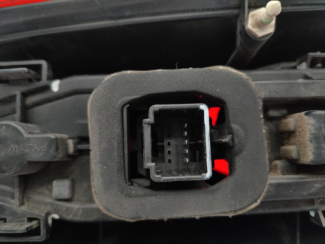 Fanale posteriore principale sinistro (luci) RENAULT KANGOO 2 PHASE 1 Diésel - 1