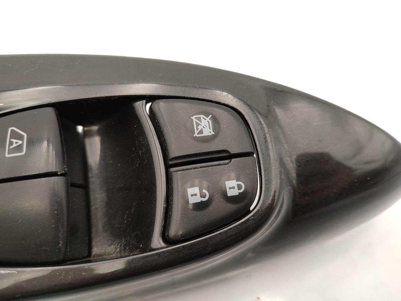 Interruttore lavacristalli anteriore sinistro NISSAN JUKE 1 PHASE 2 Diésel - 1