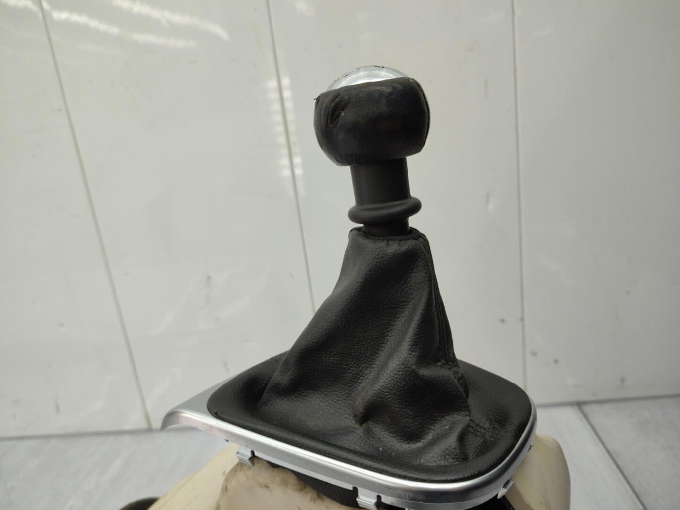 Levier de vitesses CITROEN C4 2 PHASE 1 Diesel - 1