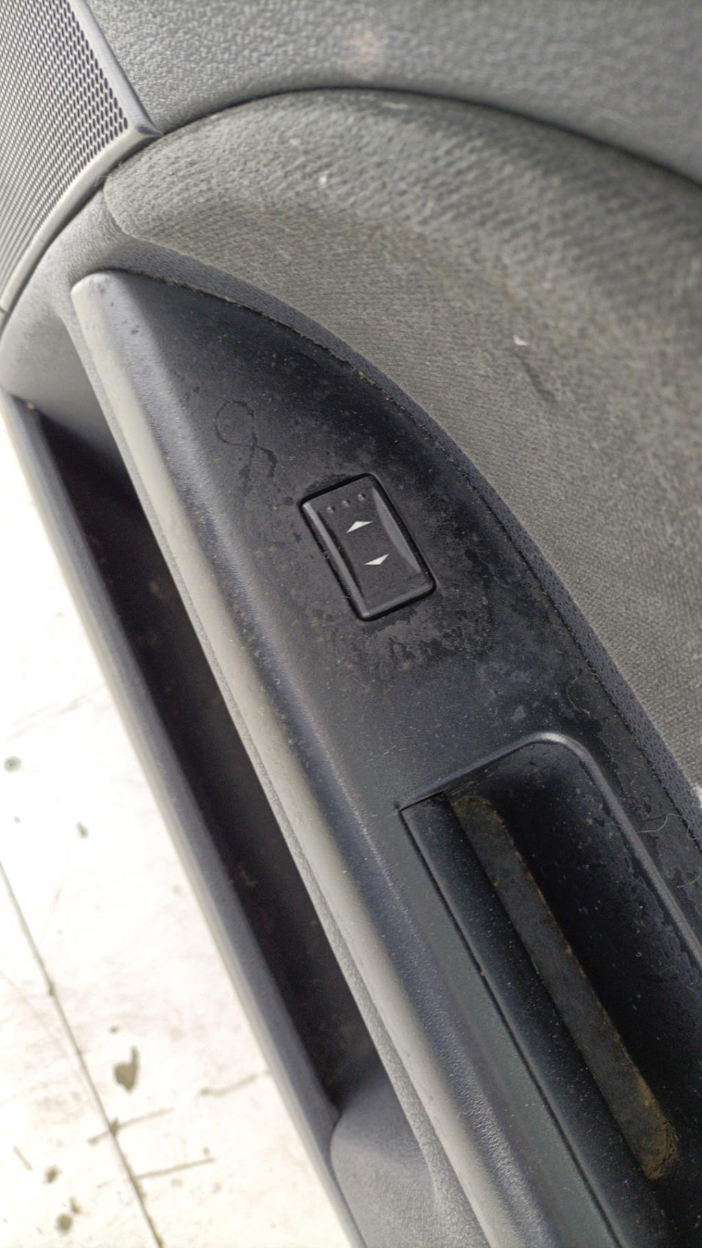Portiera anteriore destra FORD MONDEO 2 BREAK Diésel - 1