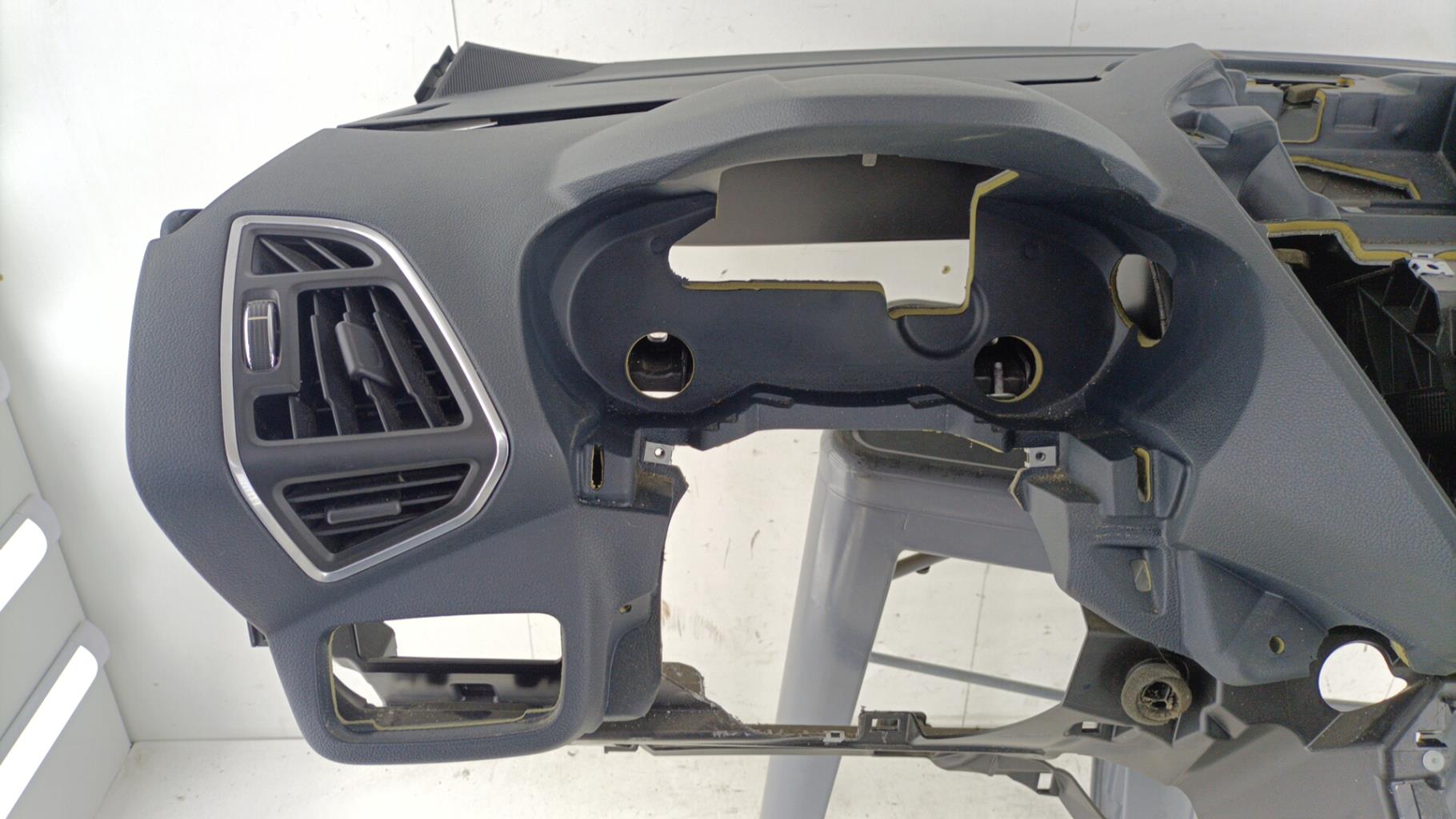 Tableau de bord FORD C-MAX 2 PHASE 1 Diesel - 1
