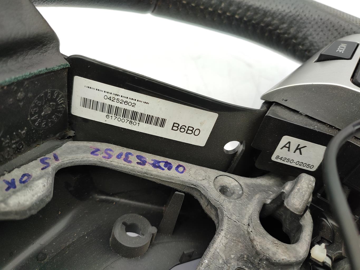 Volant TOYOTA AURIS 1 PHASE 2 Essence - 1