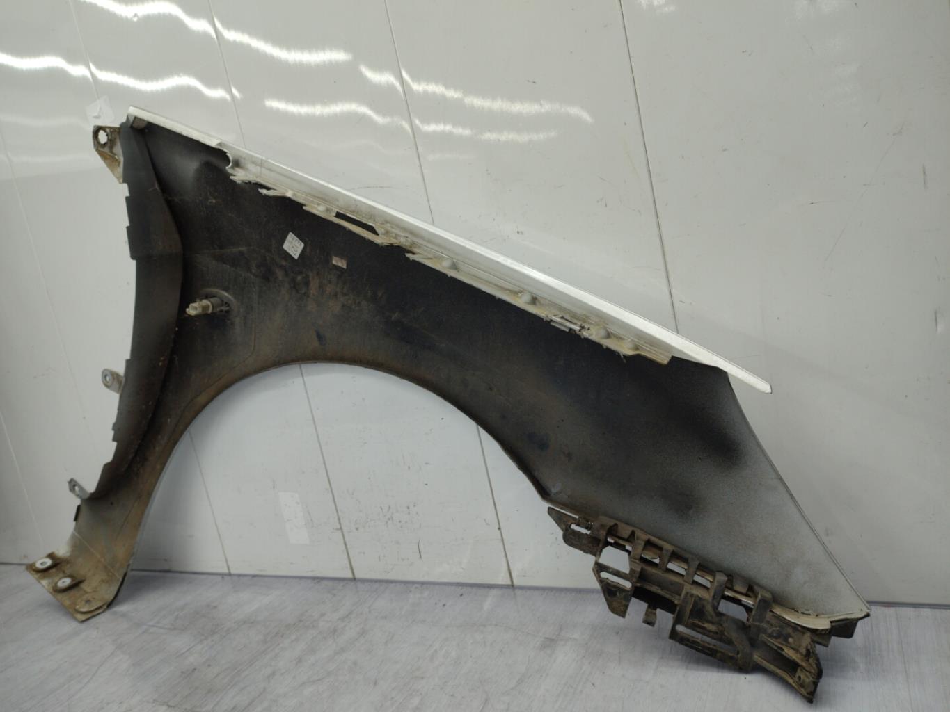 Parafango anteriore sinistro PEUGEOT 307 PHASE 1 BREAK Diésel - 1