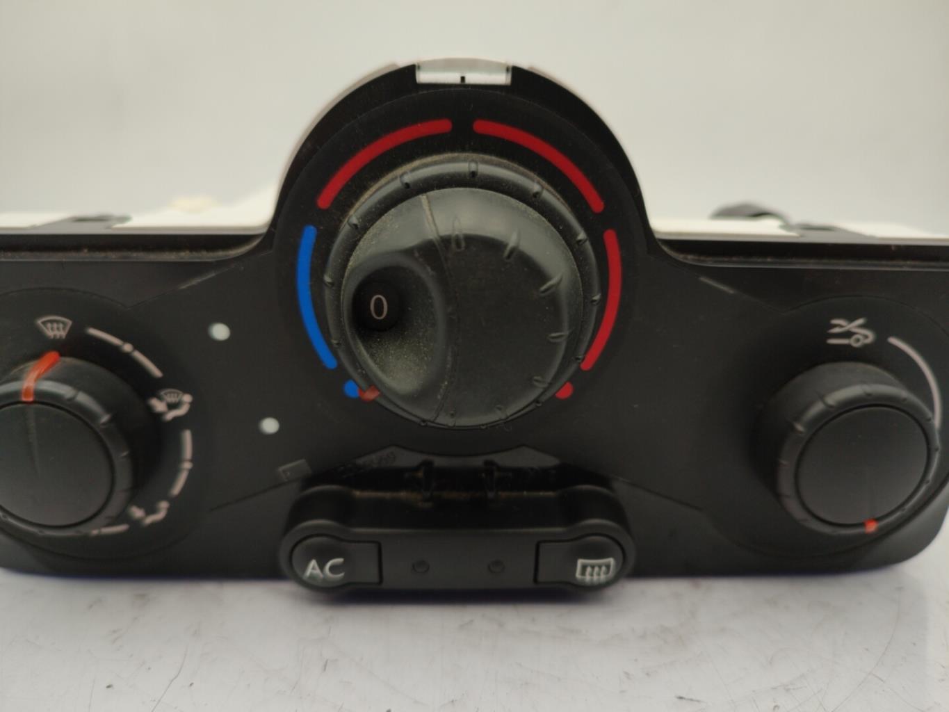 Commande chauffage RENAULT CLIO 3 PHASE 1 Diesel - 1