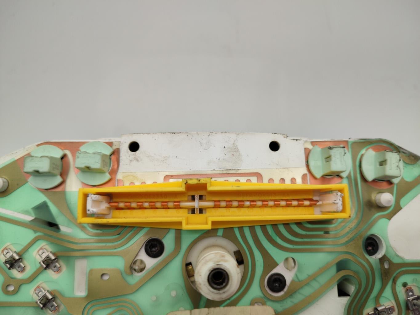 Compteur FORD FIESTA 3 PHASE 2 Essence - 1