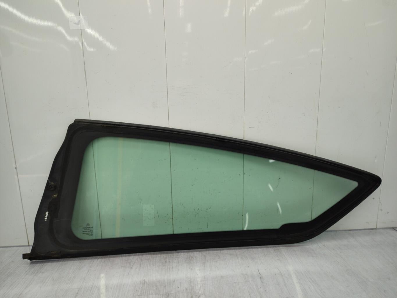 Custode arriere droit CITROEN C4 1 PHASE 1 COUPE Diesel - 1