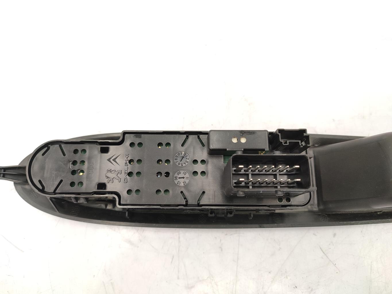 Interruttore lavacristalli anteriore sinistro CITROEN DS3 PHASE 1 Diésel - 1