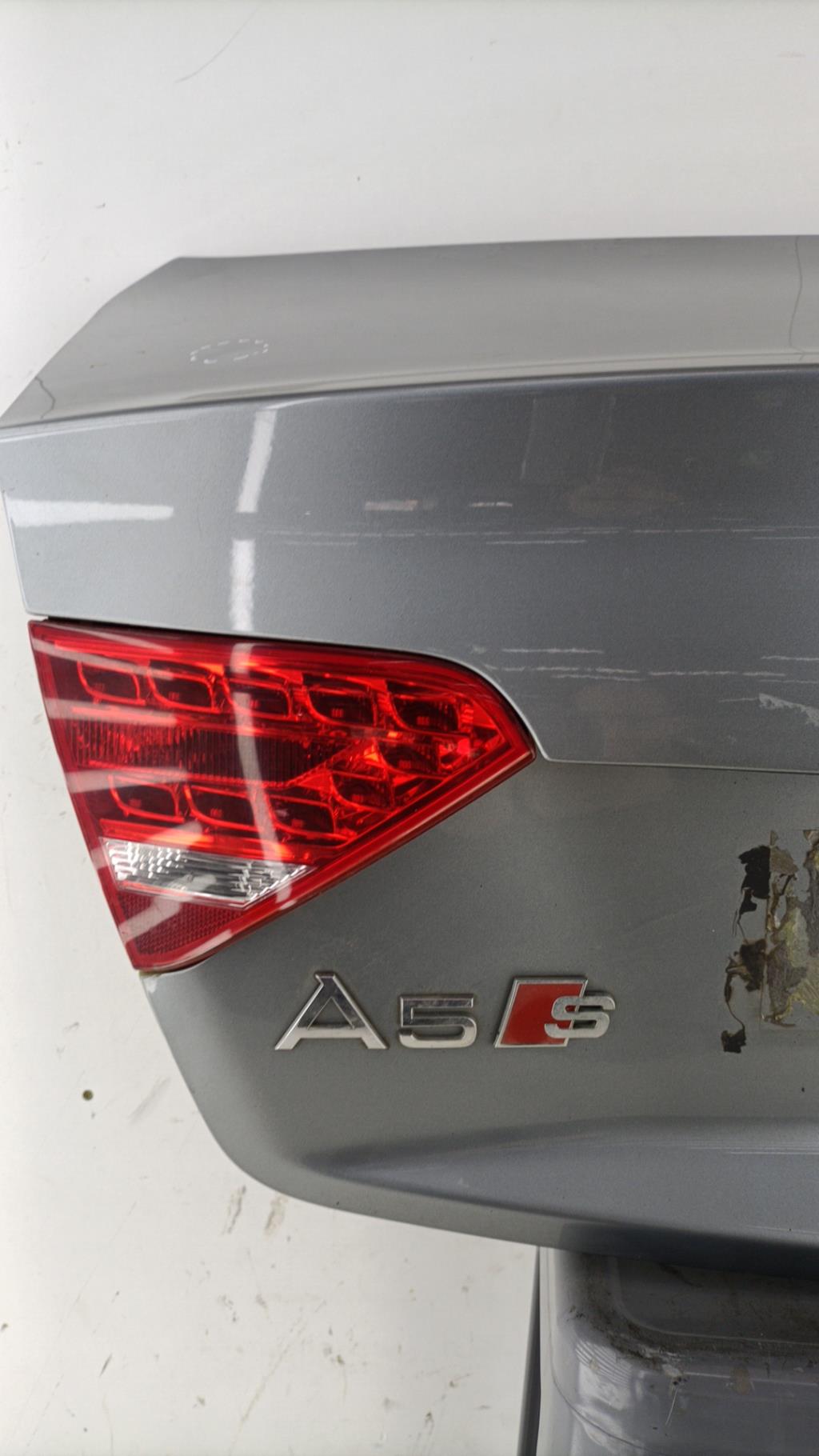 Portabagagli/Portellone posteriore AUDI A5 1 COUPE PHASE 1 Diésel - 1