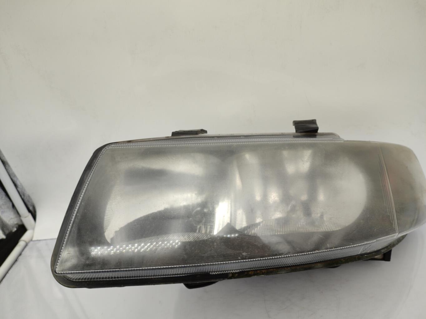 Gruppo ottico anteriore principale sinistro (luci)(faro) SEAT LEON 1 Gasolina - 1